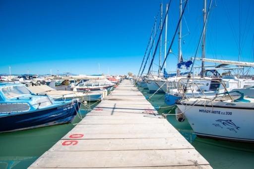Lavish & Spacious Apt With Stunning Seaview, 10 Min Ath Airport Artemida  Esterno foto