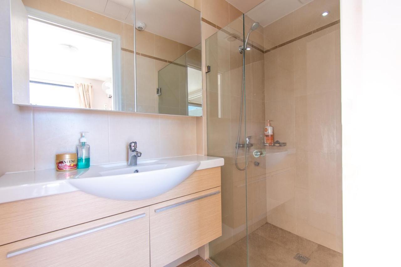 Lavish & Spacious Apt With Stunning Seaview, 10 Min Ath Airport Artemida  Esterno foto